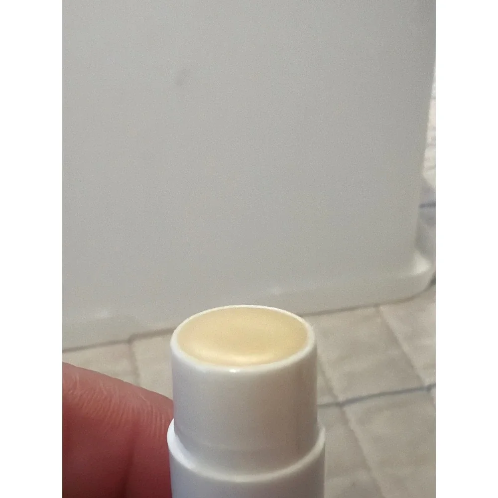 Philosophy Hope in‎ a Stick Lip Balm 0.14 oz Moisturizing Creamy Formula NEW